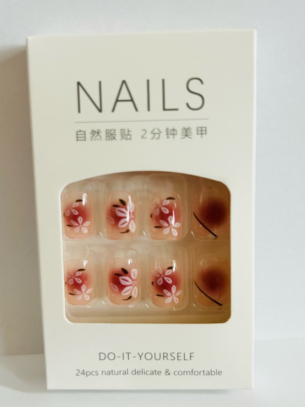 Floral Press-On Nail Set - Pink & Cream